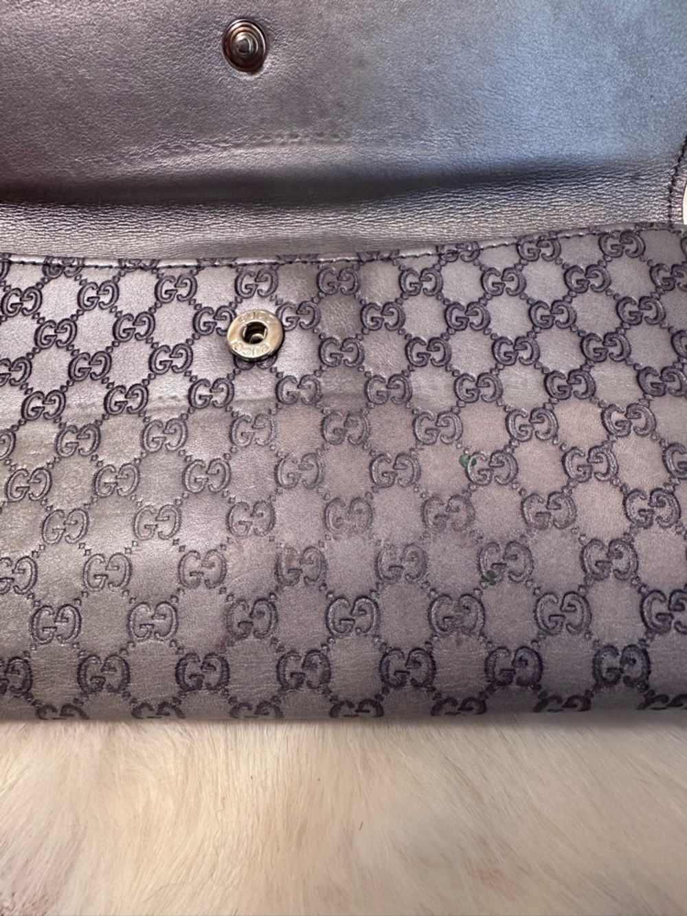 Gucci Monogram Heart Logo Gray Wallet - Picture 5 of 10